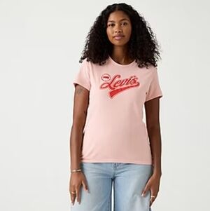 Levi's Light Pink Trendy Logo Tee